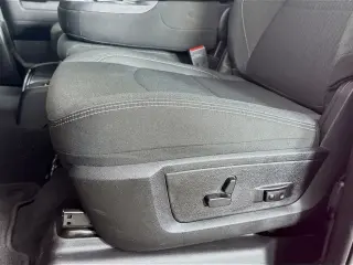 Ram 2500 2024 4x4 Big Horn 4p Camioneta Cabina de Tripulante 6,3 pies de caja corta