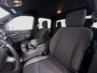 Ram 2500 2024 4x4 Big Horn 4p Camioneta Cabina de Tripulante 6,3 pies de caja corta