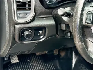 Ram 2500 2024 4x4 Tradesman 4p Puerta de Cabina de Tripulación Completa de 8 pies LB