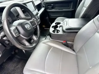 Ram 2500 2024 4x4 Tradesman 4p Puerta de Cabina de Tripulación Completa de 8 pies LB