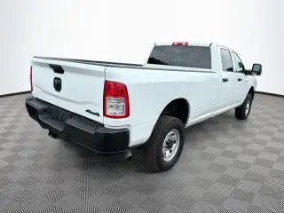 Ram 2500 2024 4x4 Tradesman 4p Puerta de Cabina de Tripulación Completa de 8 pies LB