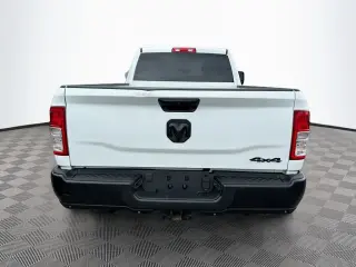 Ram 2500 2024 4x4 Tradesman 4p Puerta de Cabina de Tripulación Completa de 8 pies LB