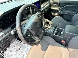 Toyota Tacoma 2024 4x2 SR5 4p Doble Cabina 5.0 ft SB