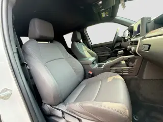 Toyota Tacoma 2024 4x2 SR5 4p Doble Cabina 5.0 ft SB