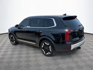 Kia Telluride 2023 AWD S 4p SUV