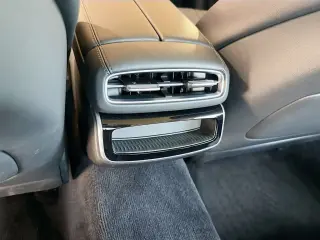 Genesis G80 2025 AWD 2.5T 4p Sedan