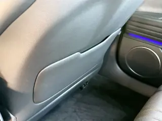 Genesis G80 2025 AWD 2.5T 4p Sedan