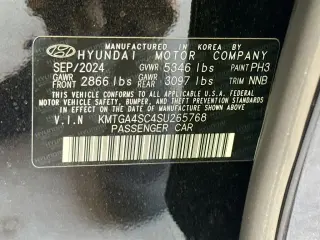 Genesis G80 2025 AWD 2.5T 4p Sedan