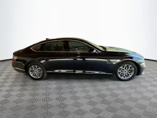 Genesis G80 2025 AWD 2.5T 4p Sedan