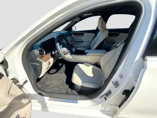 Mercedes-Benz Clase C 2025 C 300 4p Sedan