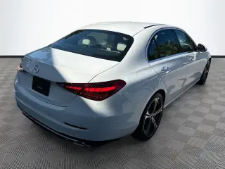 Mercedes-Benz Clase C 2025 C 300 4p Sedan