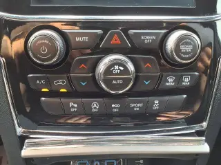 Jeep Grand Cherokee 2021 4x4 Laredo E 4p SUV