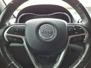 Jeep Grand Cherokee 2019 4x4 Laredo 4dr SUV