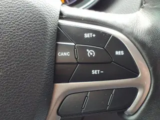 Jeep Grand Cherokee 2019 4x4 Laredo 4dr SUV