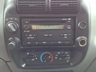 Ford Ranger 2011 4x4 XLT 4p SuperCab