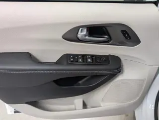 Chrysler Pacifica 2024 Touring L 4dr Mini-Van