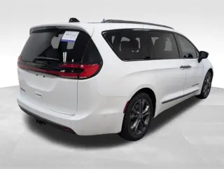 Chrysler Pacifica 2024 Touring L 4dr Mini-Van