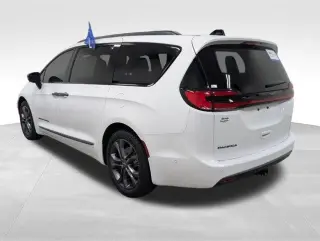 Chrysler Pacifica 2024 Touring L 4dr Mini-Van