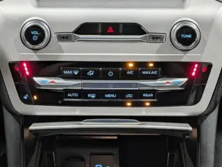 Ford Explorer 2023 AWD XLT 4dr SUV