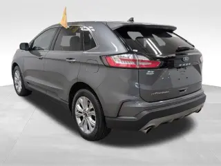 Ford Edge 2023 AWD Titanium 4dr Crossover