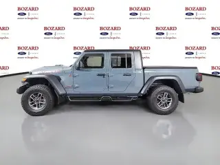 Jeep Gladiator 2025 4x4 Mojave 4p Cabina Crew 5.0 ft. CB