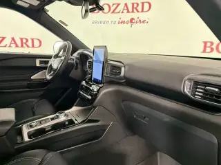 Ford Explorer 2023 AWD ST 4p SUV