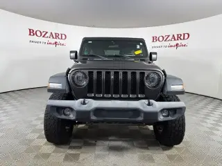 Jeep Wrangler Unlimited 2018 4x4 Sport 4dr SUV (lanzamiento a mitad de año)
