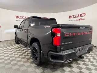 Chevrolet Silverado 1500 2021 4x4 RST 4p. Cabina Doble 5,8 ft. SB