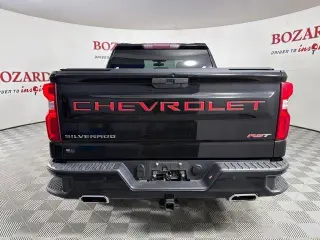 Chevrolet Silverado 1500 2021 4x4 RST 4p. Cabina Doble 5,8 ft. SB
