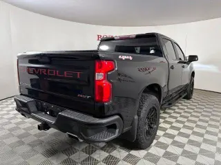 Chevrolet Silverado 1500 2021 4x4 RST 4p. Cabina Doble 5,8 ft. SB