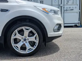 Ford Escape 2019 4x4 Titanium 4p SUV
