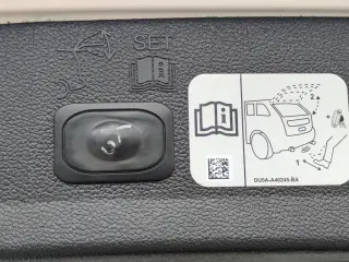 Ford Escape 2019 4x4 Titanium 4p SUV