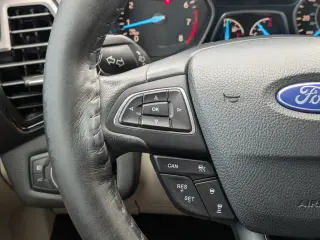 Ford Escape 2019 4x4 Titanium 4p SUV