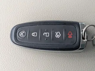 Ford Escape 2019 4x4 Titanium 4p SUV
