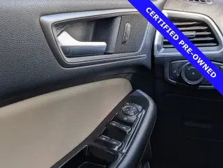Ford Edge 2017 SEL 4dr Crossover