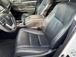 Toyota Highlander 2019 AWD XLE 4p SUV