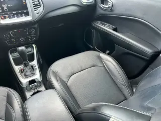 Jeep Compass 2021 Edición 80 Aniversario 4p SUV
