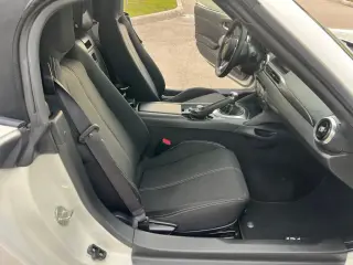 FIAT 124 Spider 2018 Edición Top Rojo 2p Convertible