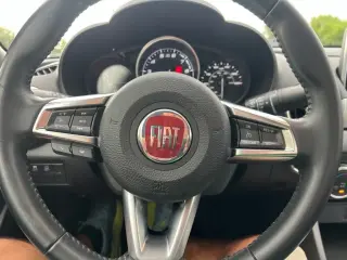 FIAT 124 Spider 2018 Edición Top Rojo 2p Convertible