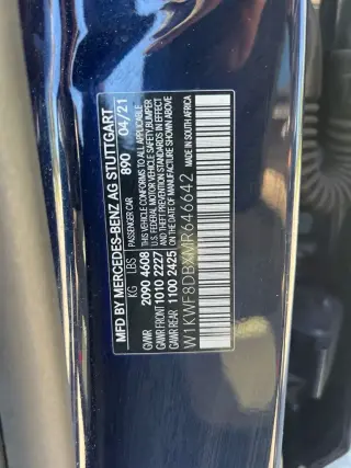 Mercedes-Benz Clase C 2021 C 300 Sedan de 4 puertas