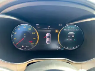 Mercedes-Benz Clase C 2021 C 300 Sedan de 4 puertas