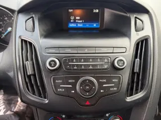 Ford Focus 2018 SE 4p Sedan