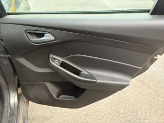 Ford Focus 2018 SE 4p Sedan
