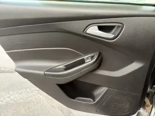 Ford Focus 2018 SE 4p Sedan