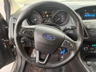 Ford Focus 2018 SE 4p Sedan