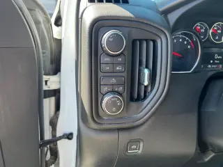 Chevrolet Silverado 1500 2021 4x4 Custom 4p Crew Cab 5.8 ft. SB