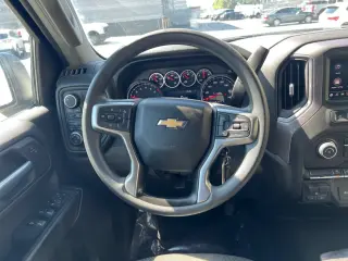 Chevrolet Silverado 1500 2021 4x4 Custom 4p Crew Cab 5.8 ft. SB