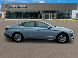 Hyundai SONATA Hybrid 2025 SEL 4p Sedan