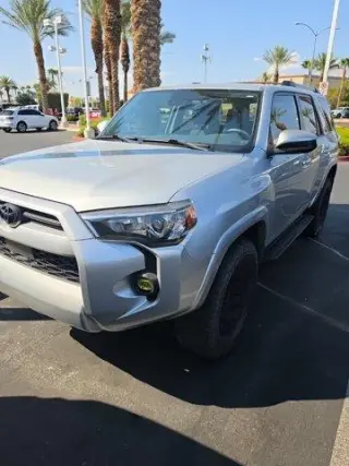 Toyota 4Runner 2023 4x4 SR5 SUV de 4 puertas