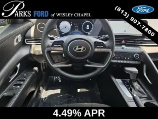 Hyundai ELANTRA 2024 SEL 4p Sedan